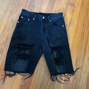 Stylish Black Distressed Levi 501 Shorts